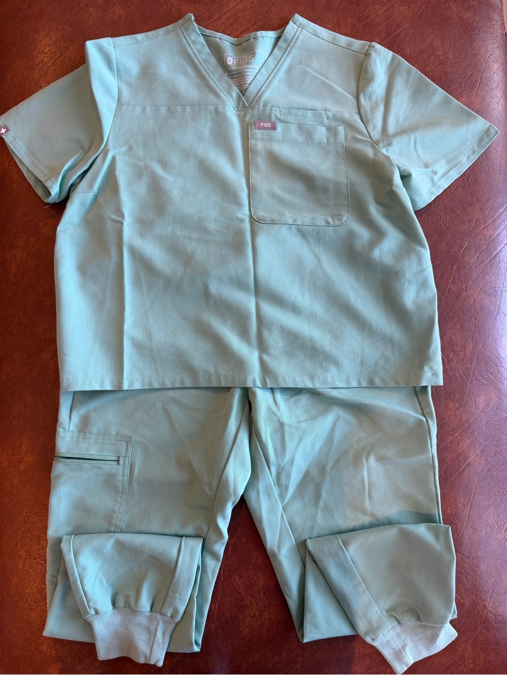 Figs Mint Green V-Neck Scrub Top